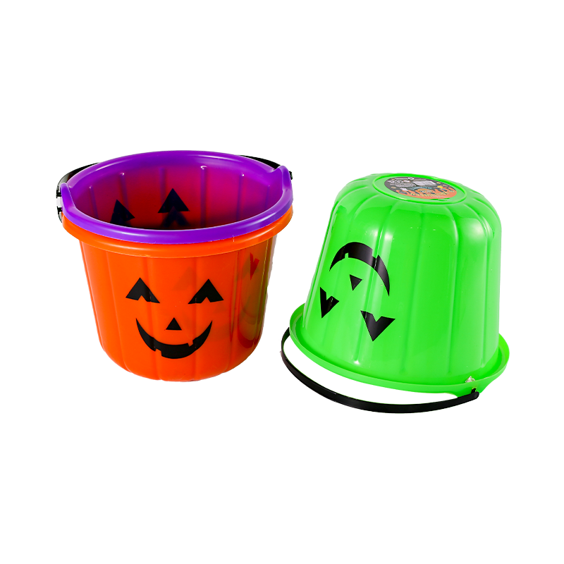 What are the latest designs and styles in plastic Halloween bowls?