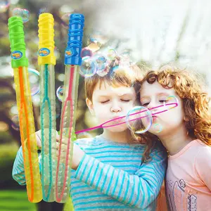 Handheld Bubble Wand Releases Childlike Innocence, Chasing Bubbles On A Dream Journey